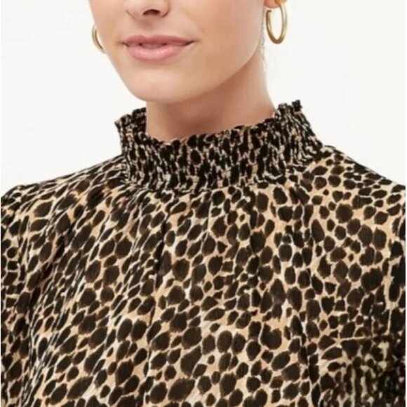 J.Crew Womens Blouse Size Small Mock Neckline Animal Print Long Sleeves Elastic - Picture 3 of 10